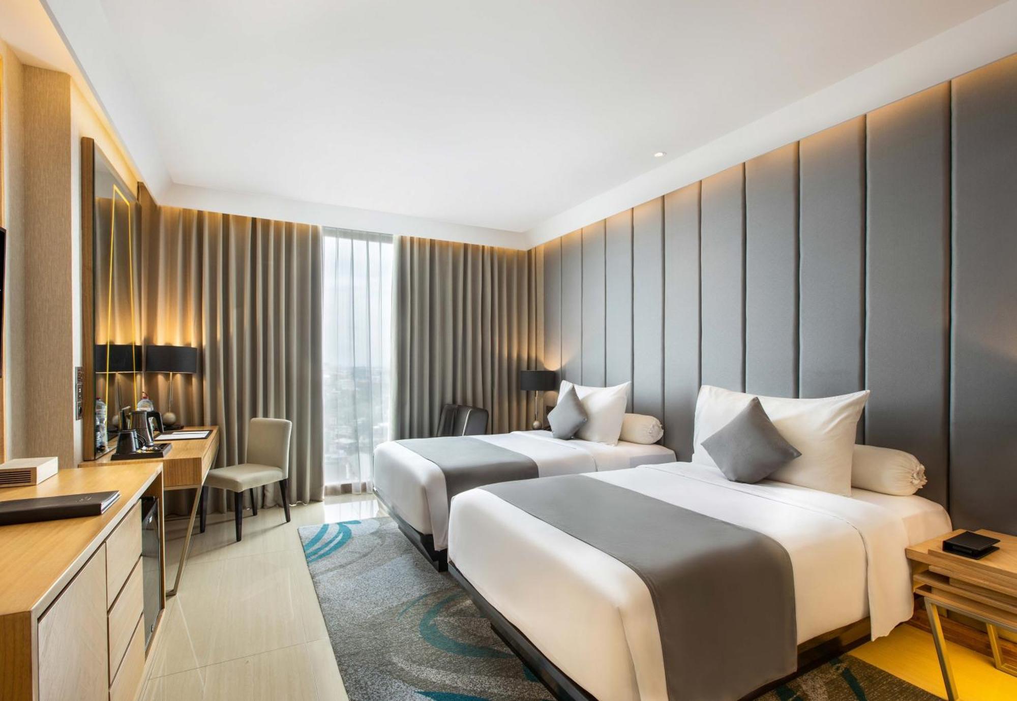 Morazen Surabaya Hotell Eksteriør bilde